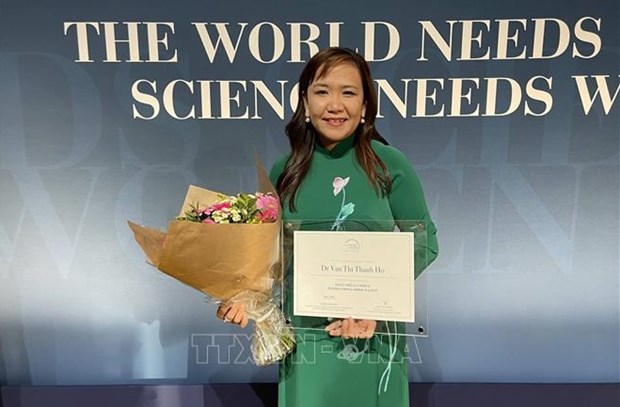 UNESCO y Fundacion L'Oreal honran a cientifica vietnamita hinh anh 1