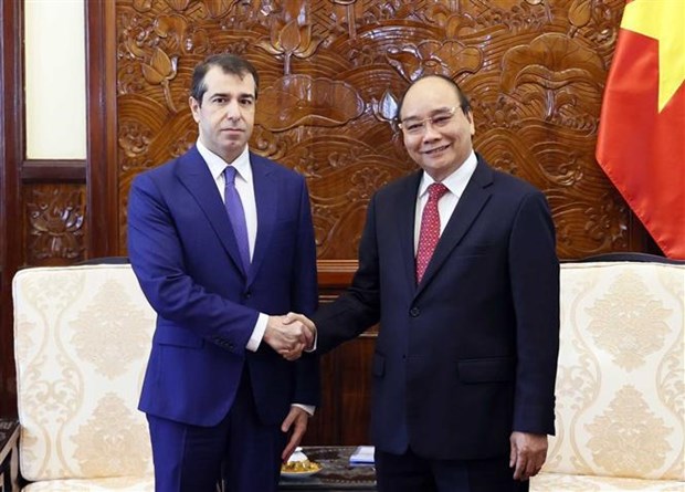 Recibe presidente vietnamita a embajadores salientes de Arabia Saudita, Israel y Azerbaiyan hinh anh 3