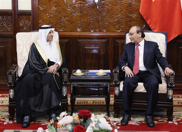 Recibe presidente vietnamita a embajadores salientes de Arabia Saudita, Israel y Azerbaiyan hinh anh 2