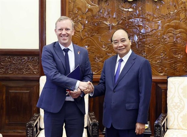 Presidente de Vietnam recibe a embajadores de Reino Unido y Belgica hinh anh 1