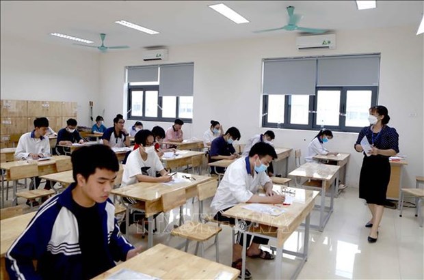 Finalizan en Vietnam examen de graduacion de bachillerato del ano escolar 2022 hinh anh 1