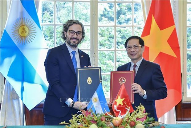 Vietnam y Argentina abogan por promover cooperacion multifacetica hinh anh 1