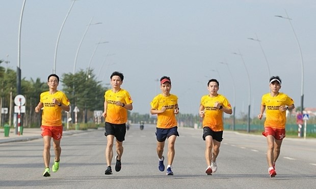 Miles de atletas participaran en VnExpress Maraton Increible Halong 2022 hinh anh 1