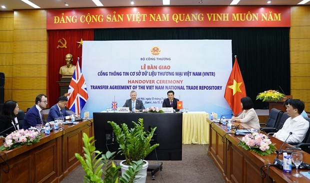 Reino Unido entrega portal de base de datos de comercio a Vietnam hinh anh 1
