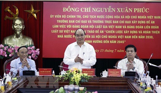 Discuten en Hanoi estrategia de construccion del Estado socialista de derecho hinh anh 1