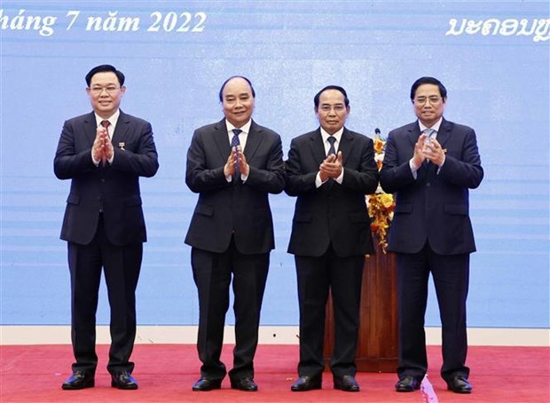 Altos dirigentes vietnamitas reciben ordenes de Laos hinh anh 1