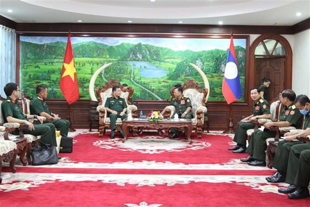 Vietnam y Laos fortalecen cooperacion en campo de defensa hinh anh 1