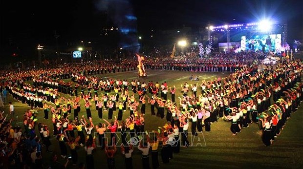 Dos mil personas interpretaran danza Xoe en acto de recibimiento de certificado de UNESCO hinh anh 1