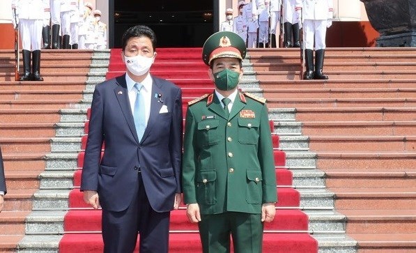 Japon aprecia papel de lazos con Vietnam en paz y estabilidad regional hinh anh 1