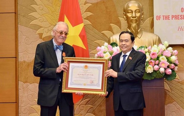 Vietnam entrega Medalla de Amistad al ex secretario general de la UIP hinh anh 1