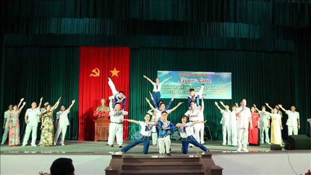 Elevan conocimiento de jovenes vietnamitas en exterior sobre la soberania maritima nacional hinh anh 1