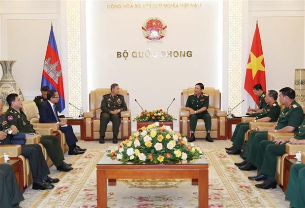 Delegacion del Ejercito Real de Camboya realiza visita oficial a Vietnam hinh anh 2