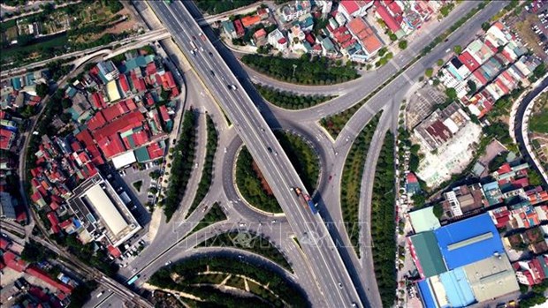 Primer ministro de Vietnam insta a acelerar proyectos claves de transporte hinh anh 2