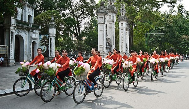 Buscan recursos financieros para promover la igualdad de genero en Vietnam hinh anh 1
