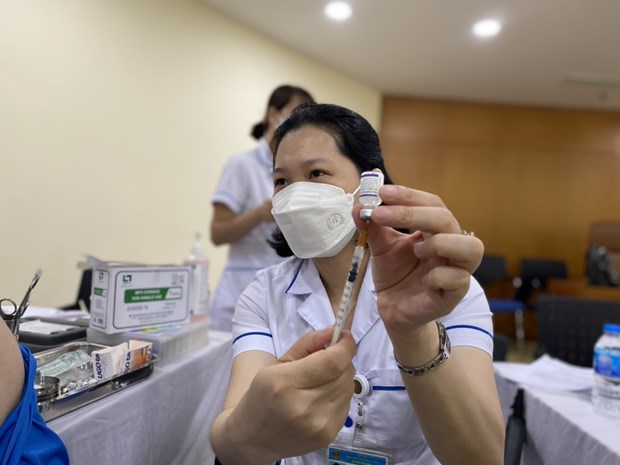 Vietnam registra tres mil 295 nuevos casos de COVID-19, la cifra mas alta en tres meses hinh anh 1