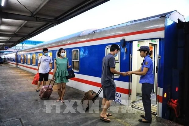 Estaciones de tren de Hanoi se reubicaran para la linea ferroviaria urbana Yen Vien-Ngoc Hoi hinh anh 2