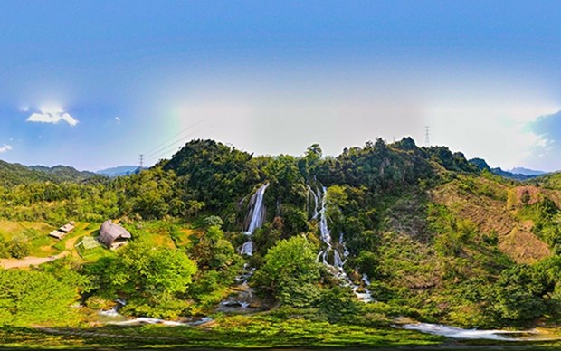Cascada de Tat Nang, un destino que no debe perderse en Son La hinh anh 1
