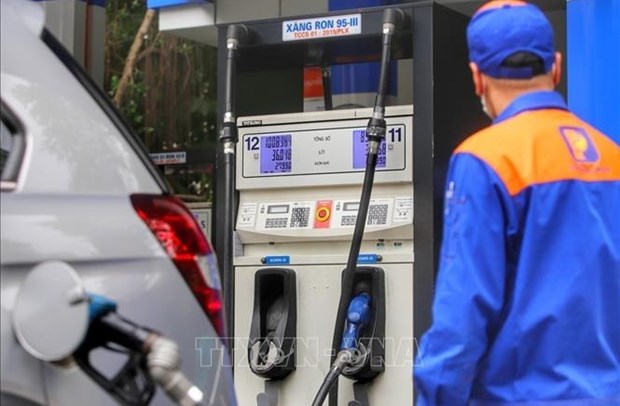 Precio de la gasolina se mantiene sin cambio en Vietnam hinh anh 1