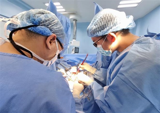 Vietnam transfiere tecnicas de tratamiento de estenosis uretral a paises del sudeste asiatico hinh anh 1