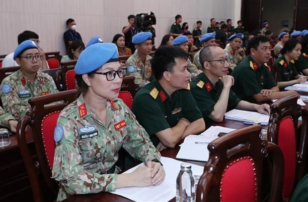 Vietnam empenado en establecer fuerza de mantenimiento de paz disciplinada y altamente profesional hinh anh 1