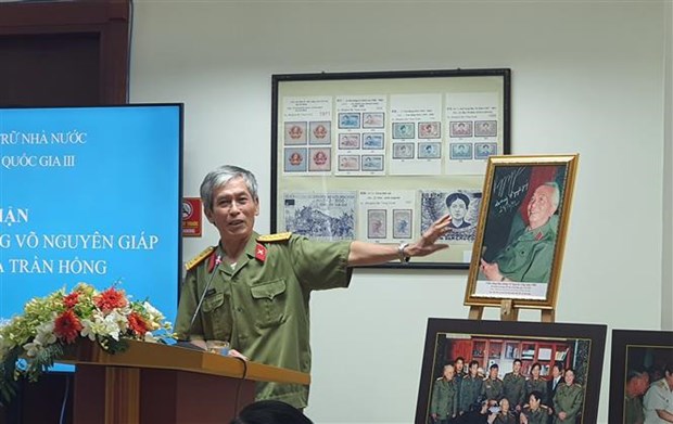 Centro Nacional de Archivos recibe fotos documentales del General Vo Nguyen Giap hinh anh 1