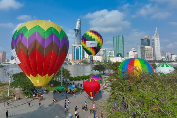 Ciudad Ho Chi Minh celebrara espectaculo de globos aerostaticos con motivo del Dia Nacional hinh anh 1
