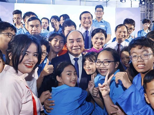 Presidente vietnamita se reune con alumnos afectados por COVID-19 en apertura de ano escolar hinh anh 2
