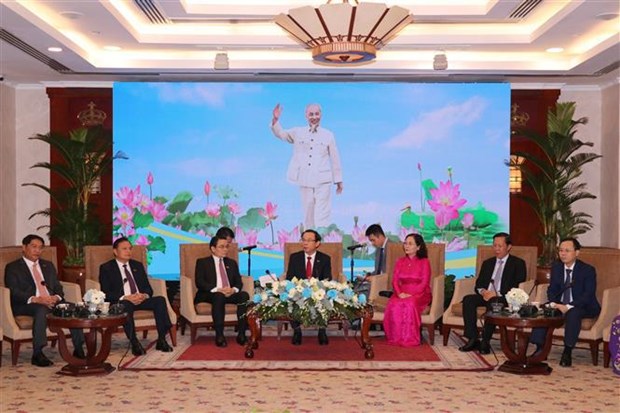 Ciudad Ho Chi Minh intensifica cooperacion multifacetica con localidades laosianas hinh anh 1