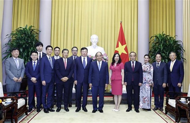 Presidente de Vietnam propone a grupo Lotte aumentar inversiones en pais hinh anh 2