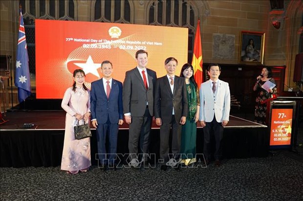 Resaltan en Canada y Australia logros de Vietnam durante actos celebrados por Dia Nacional hinh anh 2