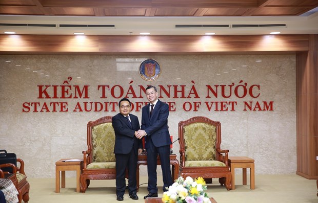 Agilizan lazos entre auditorias estatales de Vietnam y Laos hinh anh 1