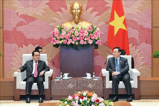 Dirigente parlamentario vietnamita recibe a presidente de Auditoria Estatal de Laos hinh anh 1