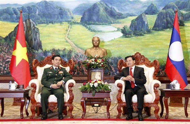 Vietnam atesora nexos especiales con Laos, afirma ministro de Defensa Nacional hinh anh 1
