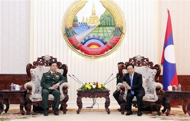 Vietnam atesora nexos especiales con Laos, afirma ministro de Defensa Nacional hinh anh 2
