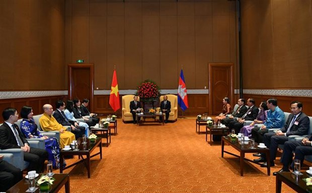 Parlamentarios de Vietnam y Camboya intensifican intercambio de experiencias hinh anh 1