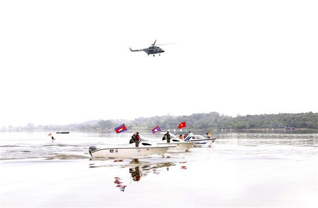 Efectuan simulacro conjunto de rescate entre Vietnam, Laos y Camboya hinh anh 1