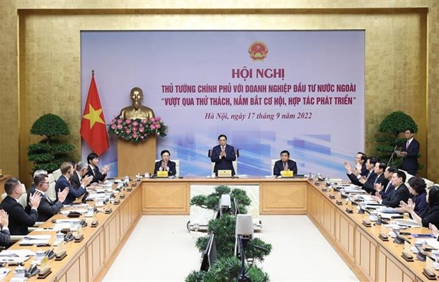 Primer Ministro de Vietnam reitera apoyo a inversiones extranjeras hinh anh 1