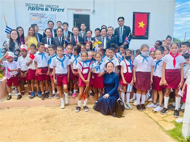 Provincia vietnamita de Binh Duong impulsa cooperacion multifacetica con Cuba hinh anh 1