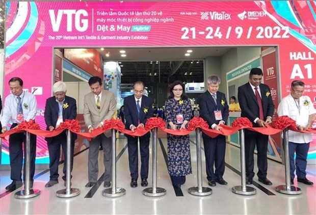 Inauguran en Ciudad Ho Chi Minh exposiciones de confecciones textiles hinh anh 1