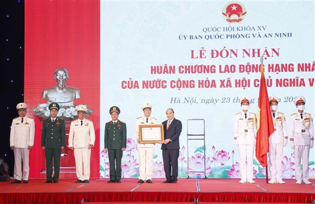 Destacan logros de Comision de Defensa y Seguridad del Parlamento vietnamita hinh anh 2