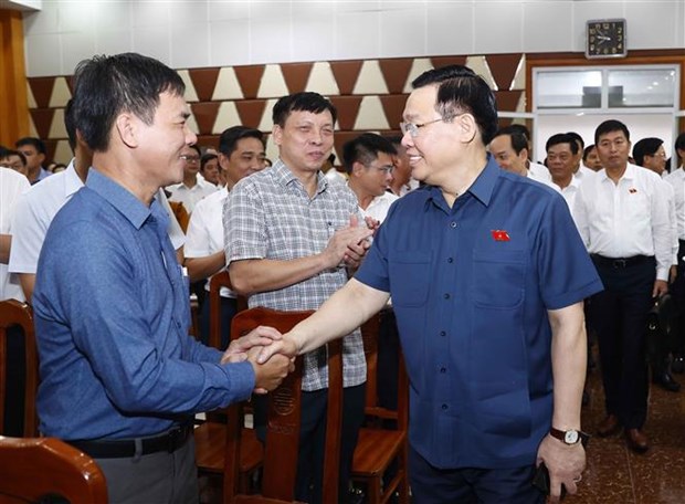 Presidente de Asamblea Nacional se reune con los votantes en Hai Phong hinh anh 2