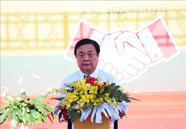 Ministro vietnamita felicita a China por el Dia Nacional hinh anh 1