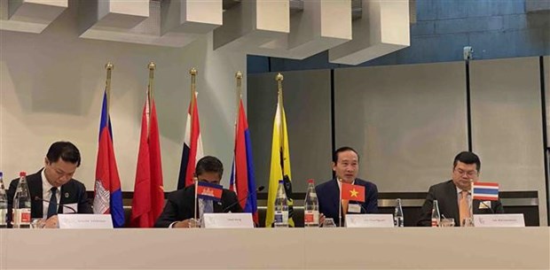 Vietnam listo para promover lazos entre la region belga de Flandes y el Mekong hinh anh 1