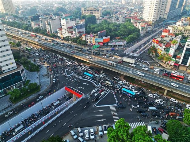 Hanoi trabaja por aliviar congestion del trafico hinh anh 1
