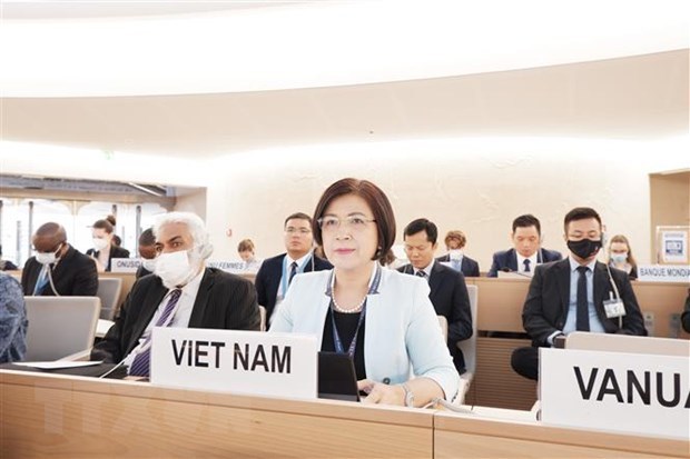 Vietnam hace contribuciones activas a 51ª sesion ordinaria del CDH hinh anh 2