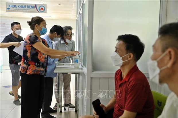 Vietnam registra 371 nuevos contagios de COVID-19 sin ningun fallecimiento hinh anh 1