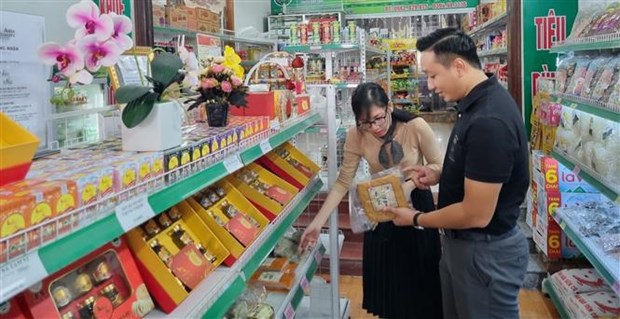 Inauguran una serie de puntos de venta de productos OCOP en Hanoi hinh anh 2
