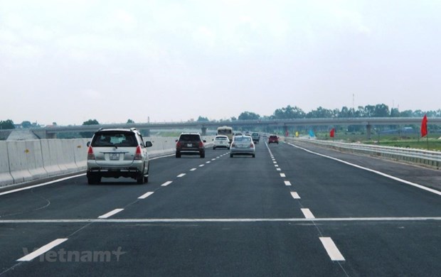 Proponen asignar fondo millonario a proyecto de autopista Hanoi-Hai Phong hinh anh 1