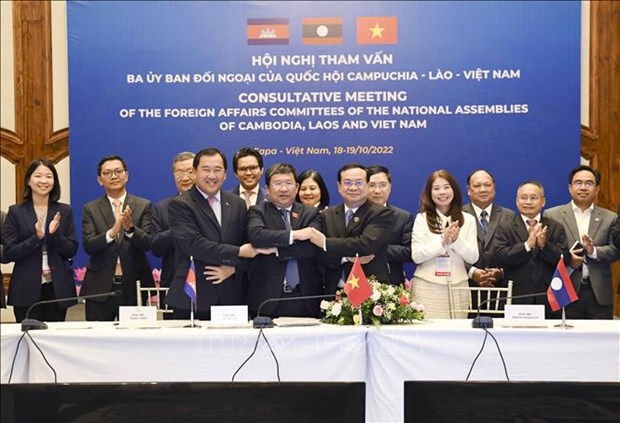 Parlamentos de Vietnam, Laos y Camboya fortalecen nexos de cooperacion hinh anh 2