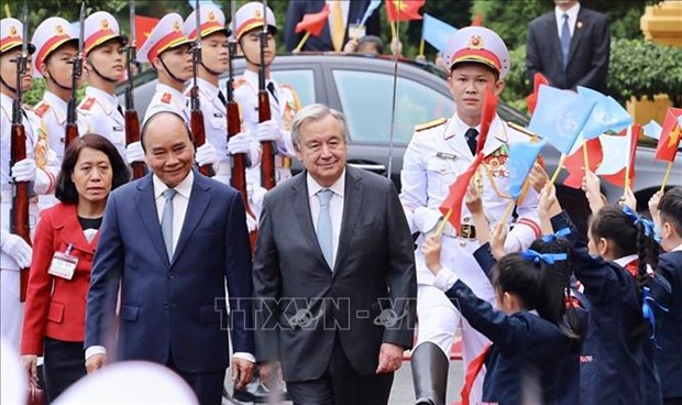Efectuan ceremonia de bienvenida al secretario general de ONU hinh anh 1